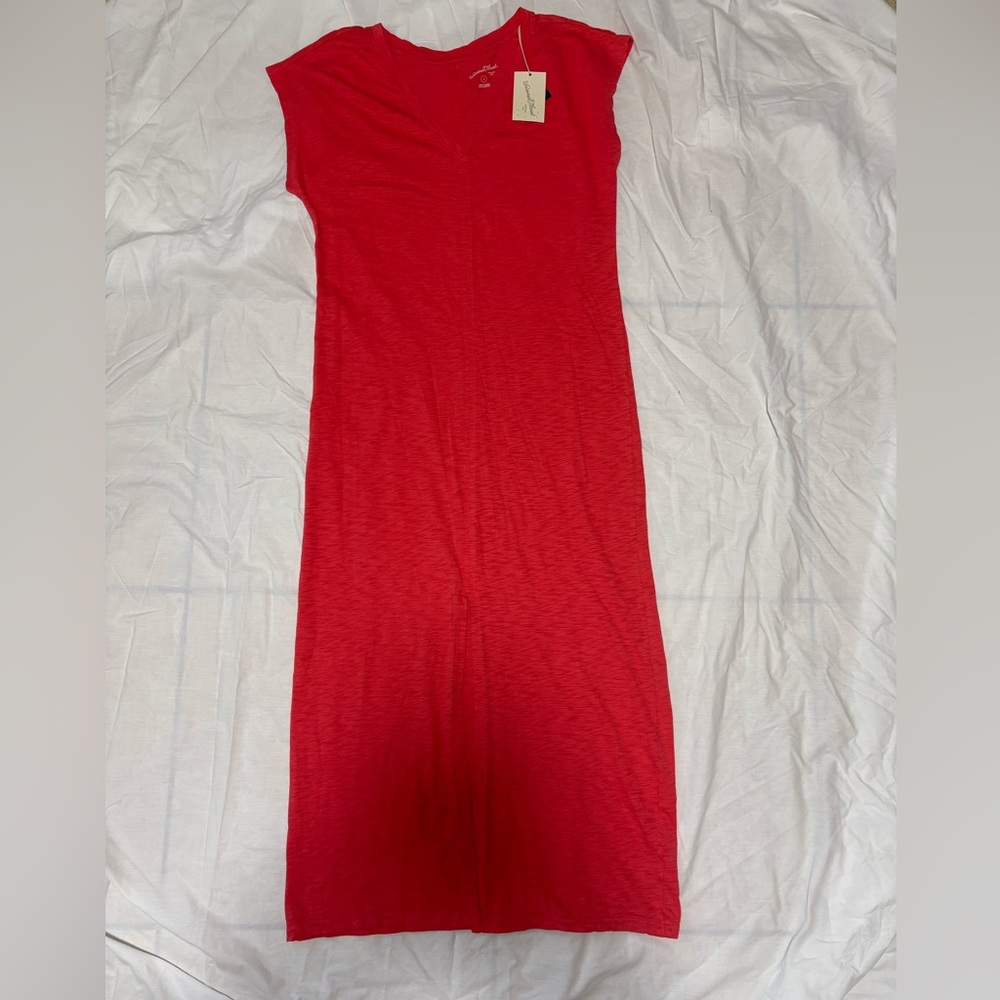 Red Front Slit Bodycon Dress – Size S– Sexy & Elegant